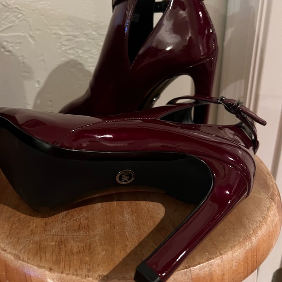 Michael Kors Lawson Open Toe Boot Heel - Picture 5 of 5